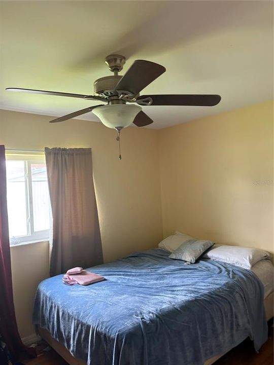 For Sale: $249,900 (3 beds, 2 baths, 1293 Square Feet)