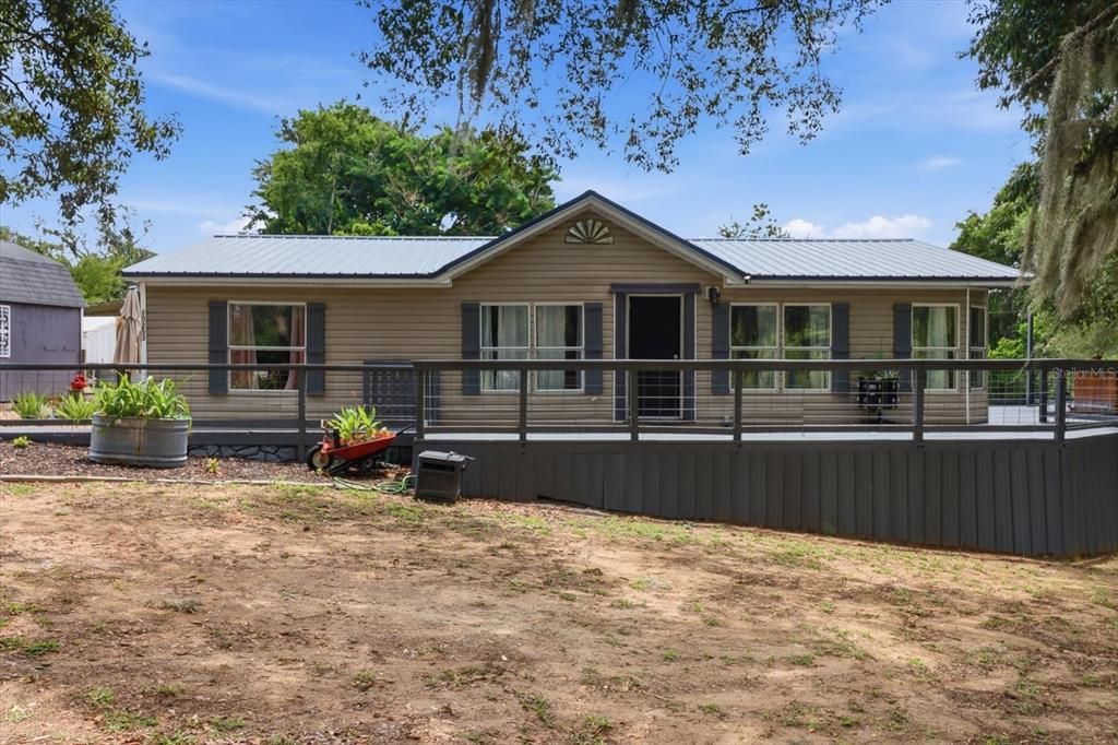 For Sale: $225,000 (3 beds, 2 baths, 1142 Square Feet)