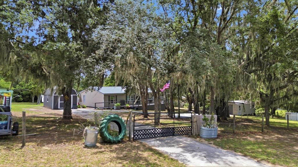 For Sale: $225,000 (3 beds, 2 baths, 1142 Square Feet)