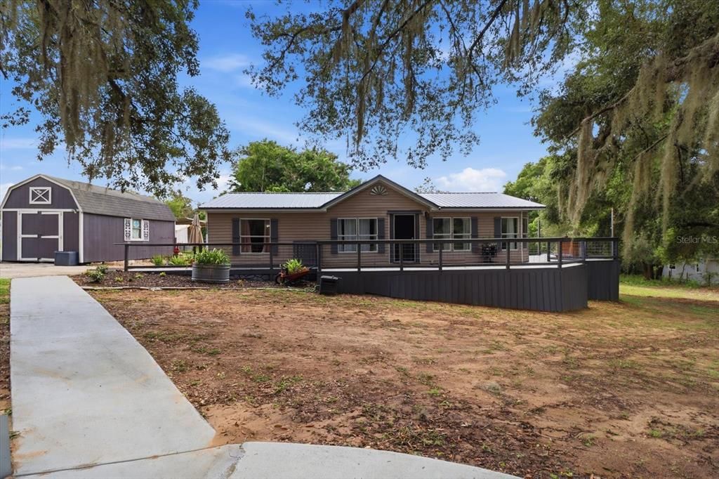 For Sale: $225,000 (3 beds, 2 baths, 1142 Square Feet)