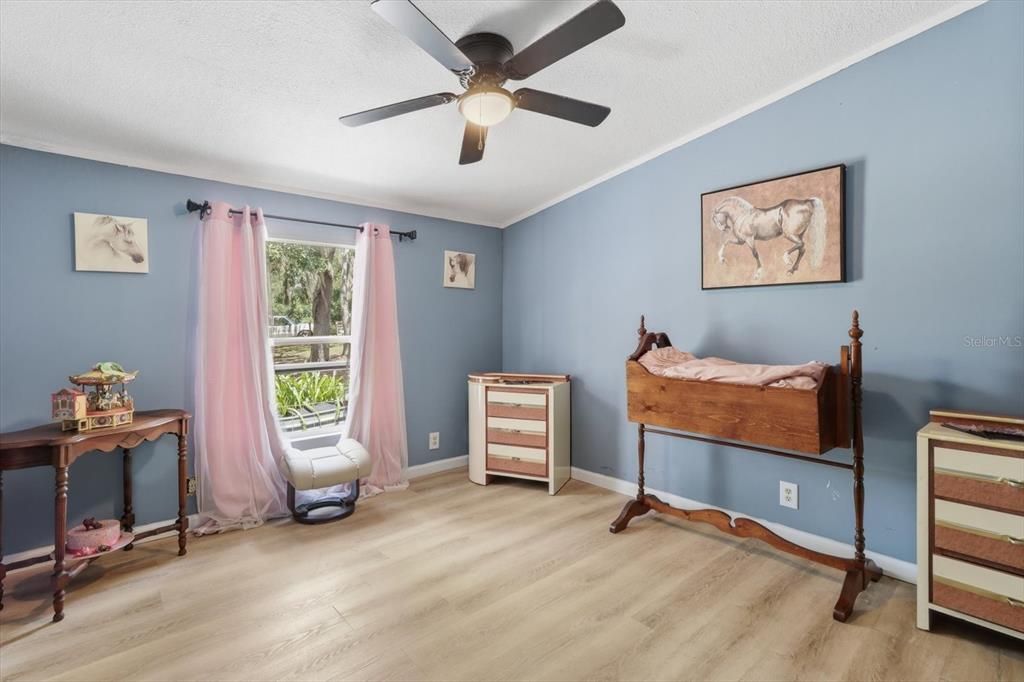 For Sale: $225,000 (3 beds, 2 baths, 1142 Square Feet)