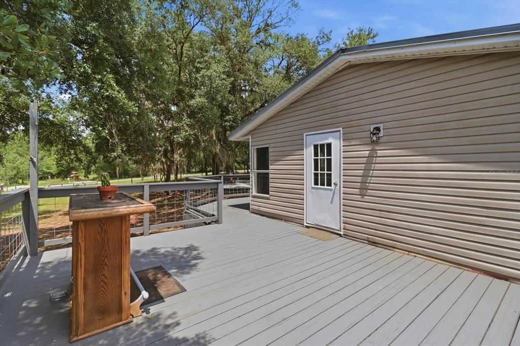 For Sale: $225,000 (3 beds, 2 baths, 1142 Square Feet)