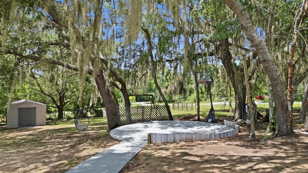 For Sale: $225,000 (3 beds, 2 baths, 1142 Square Feet)