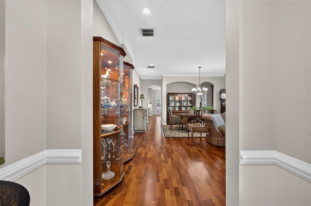 En Venta: $624,000 (4 camas, 2 baños, 2776 Pies cuadrados)