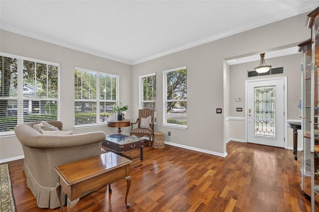 En Venta: $624,000 (4 camas, 2 baños, 2776 Pies cuadrados)