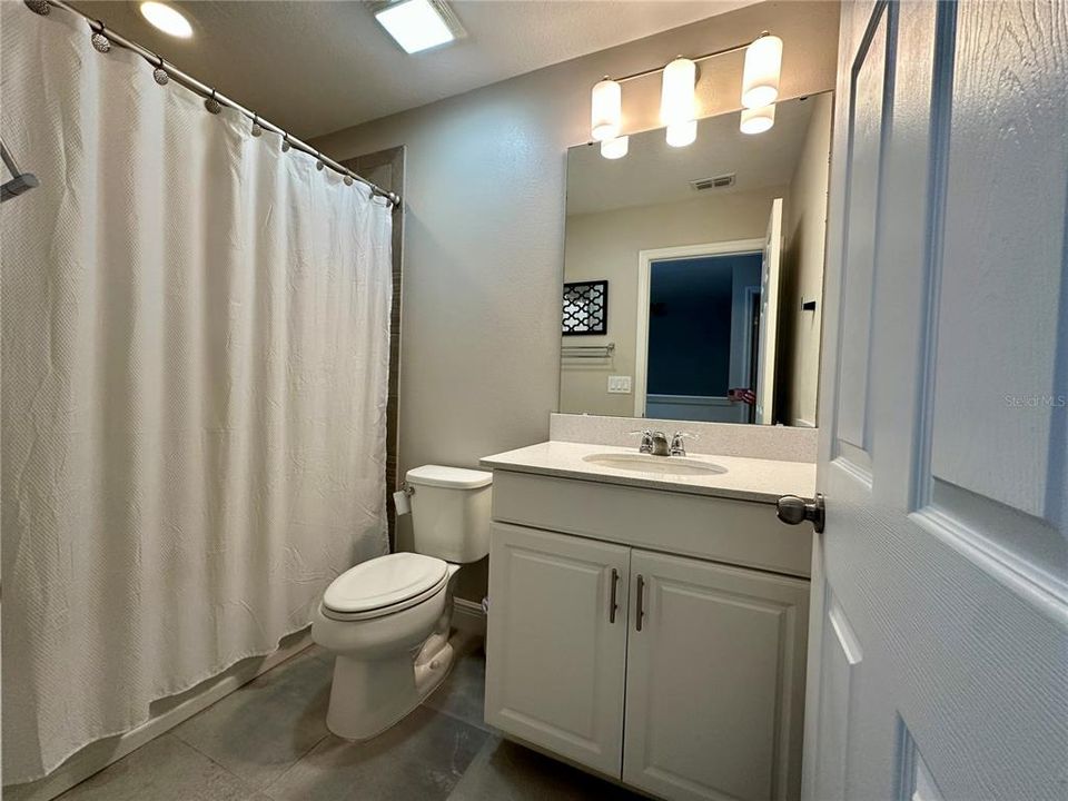 For Rent: $2,895 (3 beds, 2 baths, 1796 Square Feet)