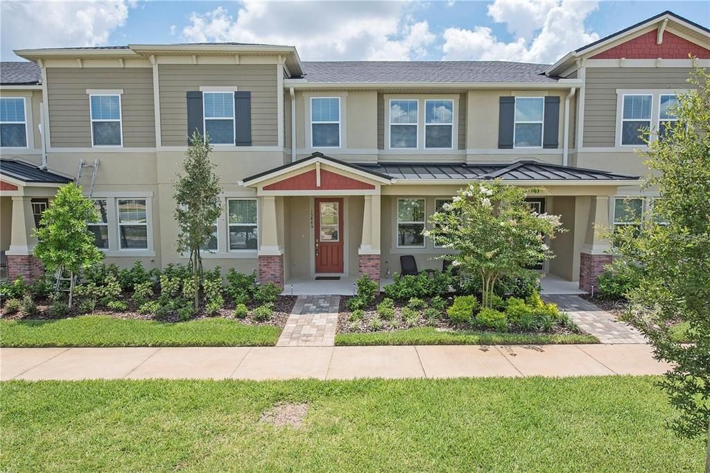 For Rent: $2,895 (3 beds, 2 baths, 1796 Square Feet)