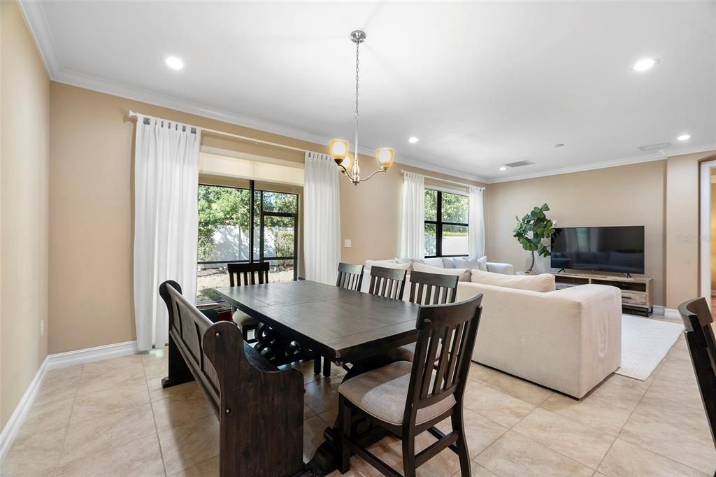 For Sale: $425,000 (3 beds, 2 baths, 1806 Square Feet)
