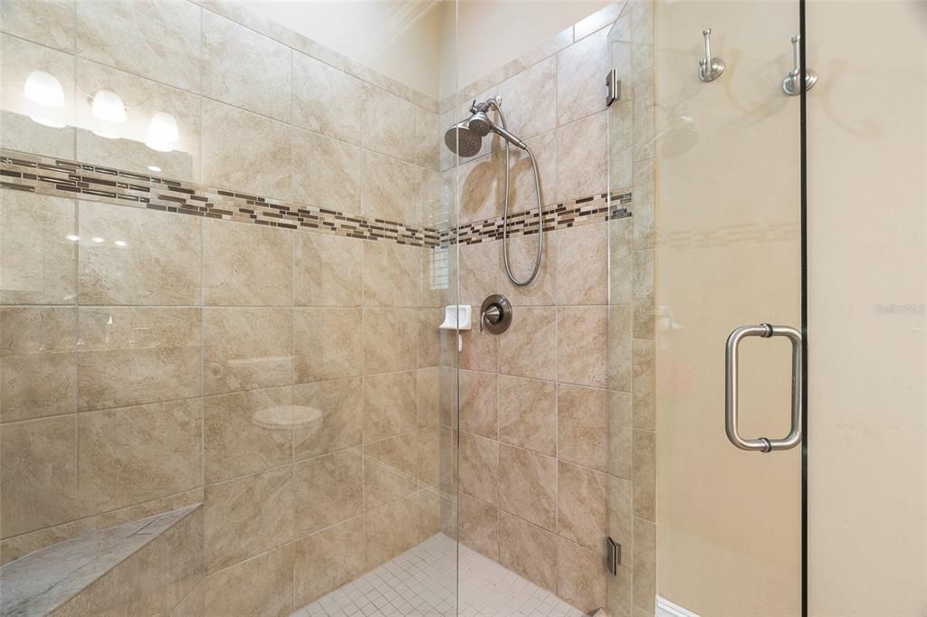 For Sale: $425,000 (3 beds, 2 baths, 1806 Square Feet)