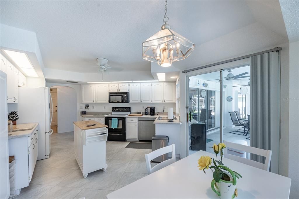 На продажу: $459,000 (3 спален, 2 ванн, 1846 Квадратных фут)