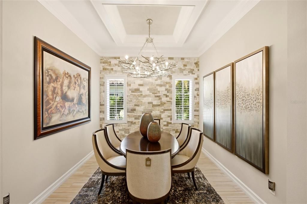 En Venta: $1,595,000 (3 camas, 2 baños, 2585 Pies cuadrados)