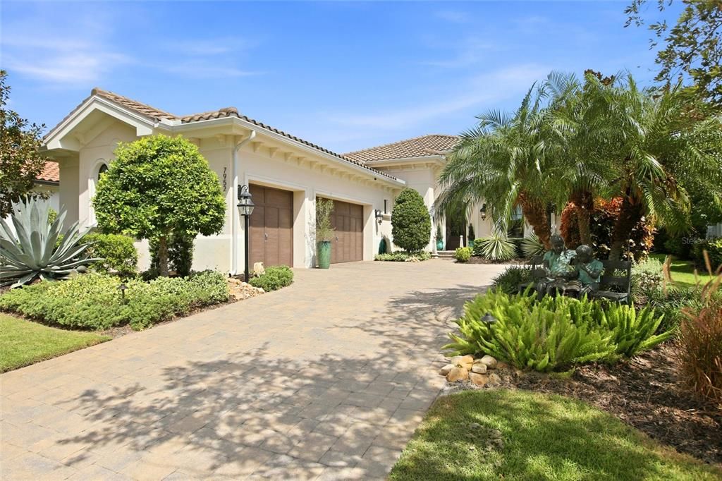 En Venta: $1,595,000 (3 camas, 2 baños, 2585 Pies cuadrados)