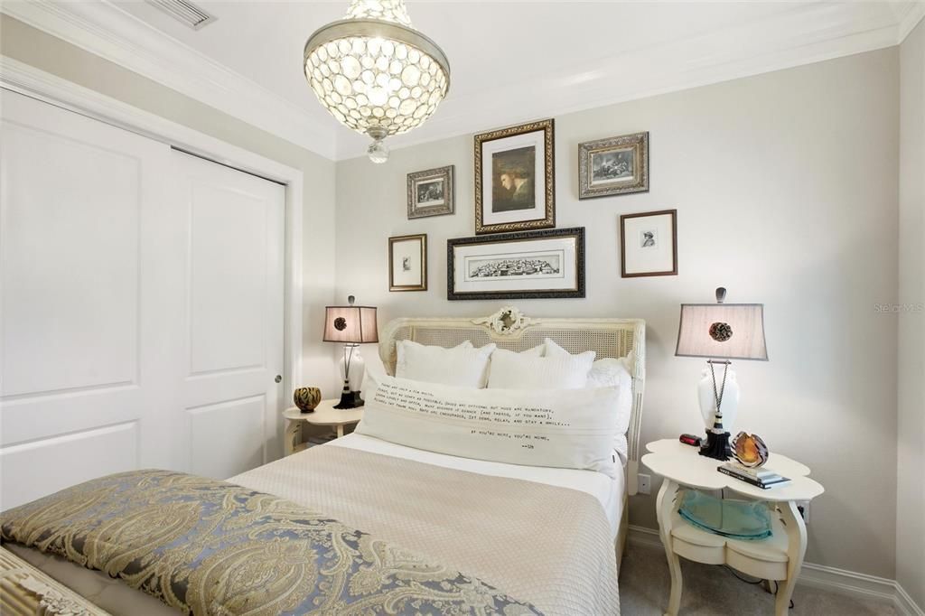 En Venta: $1,595,000 (3 camas, 2 baños, 2585 Pies cuadrados)