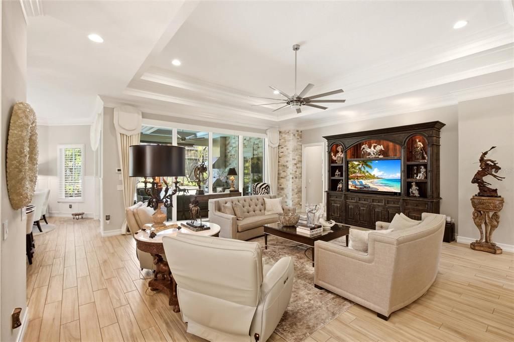 En Venta: $1,595,000 (3 camas, 2 baños, 2585 Pies cuadrados)