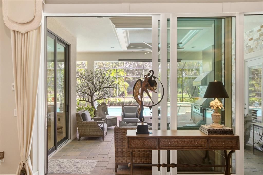 En Venta: $1,595,000 (3 camas, 2 baños, 2585 Pies cuadrados)