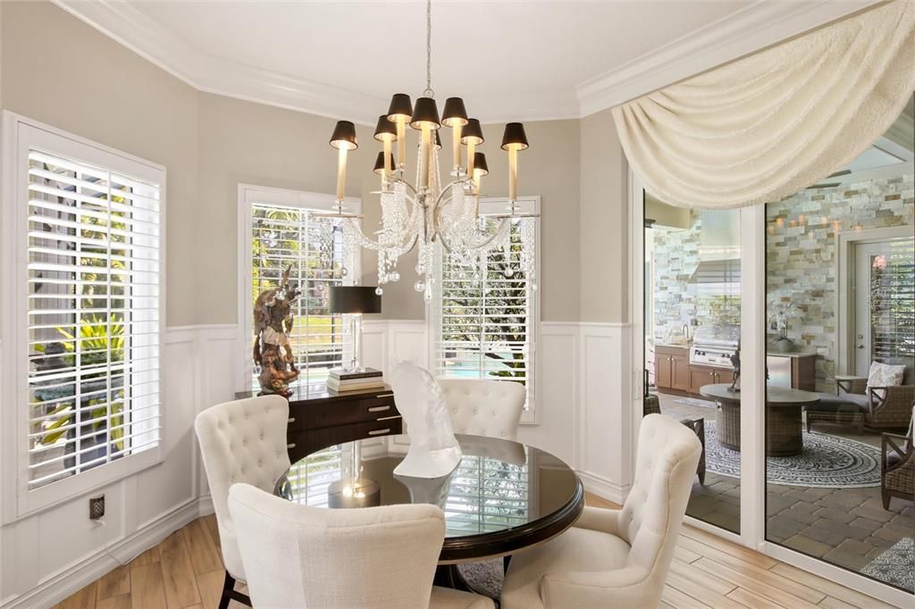 En Venta: $1,595,000 (3 camas, 2 baños, 2585 Pies cuadrados)