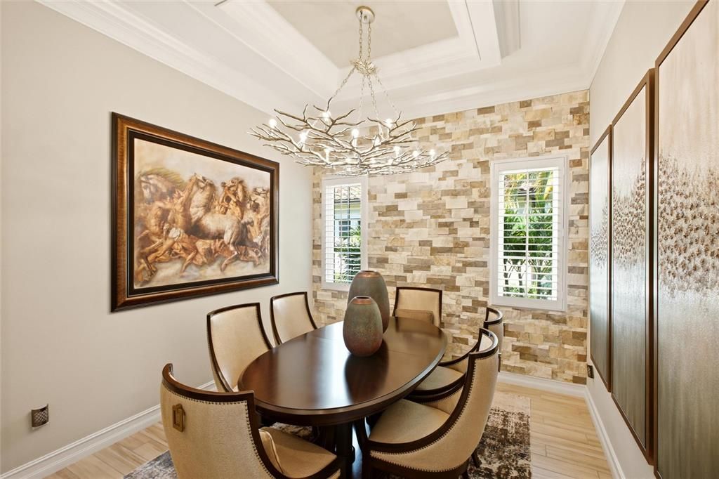 En Venta: $1,595,000 (3 camas, 2 baños, 2585 Pies cuadrados)