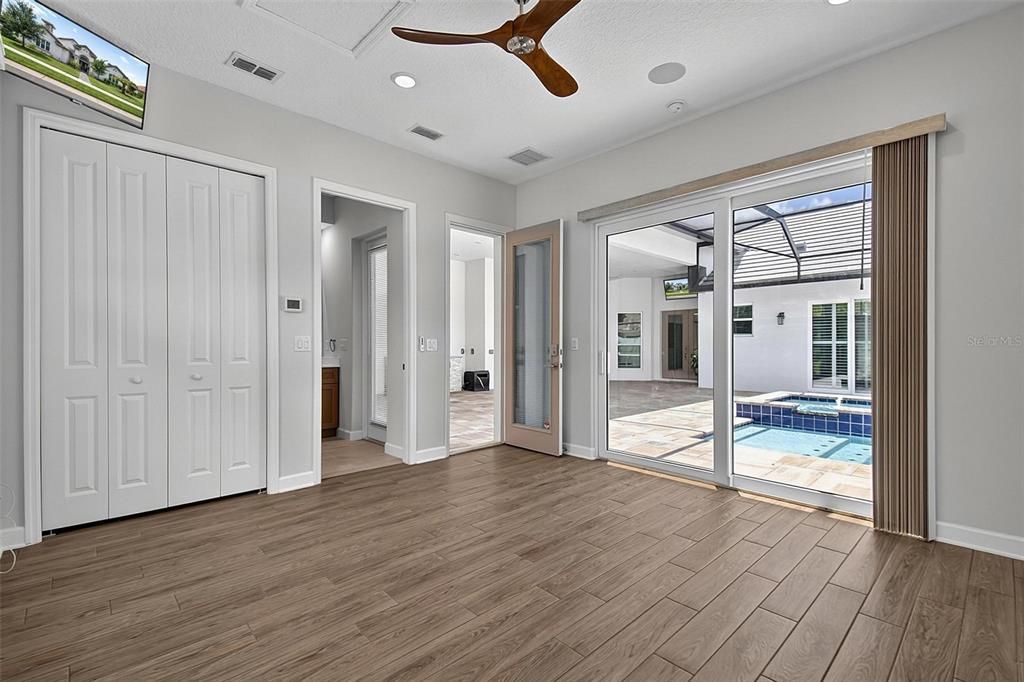 For Sale: $945,000 (4 beds, 3 baths, 2742 Square Feet)