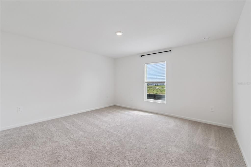 For Rent: $2,250 (4 beds, 3 baths, 2186 Square Feet)