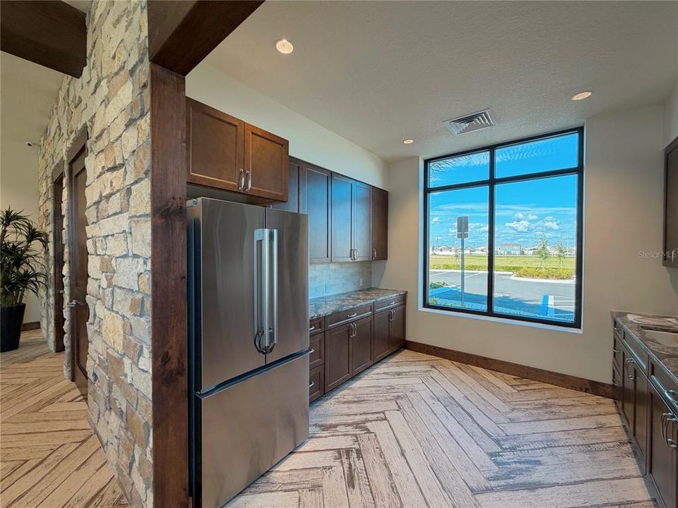For Rent: $2,250 (4 beds, 3 baths, 2186 Square Feet)