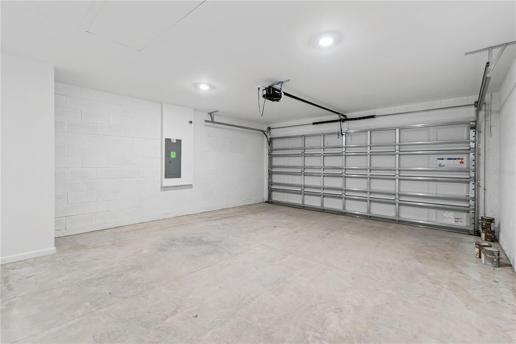 For Rent: $2,250 (4 beds, 3 baths, 2186 Square Feet)