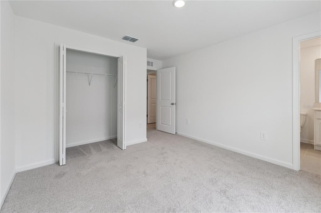 For Rent: $2,250 (4 beds, 3 baths, 2186 Square Feet)