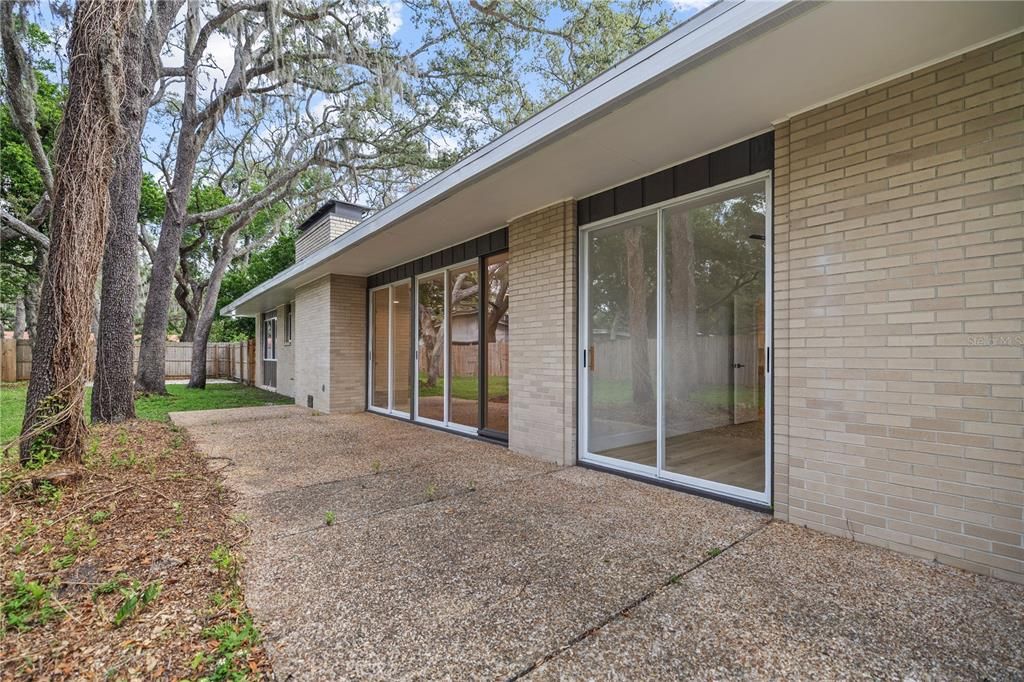 For Sale: $499,000 (4 beds, 2 baths, 2155 Square Feet)