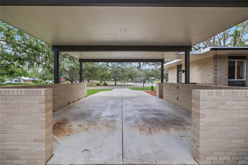 For Sale: $499,000 (4 beds, 2 baths, 2155 Square Feet)