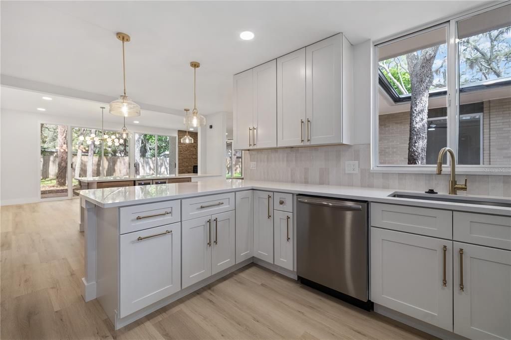 For Sale: $499,000 (4 beds, 2 baths, 2155 Square Feet)