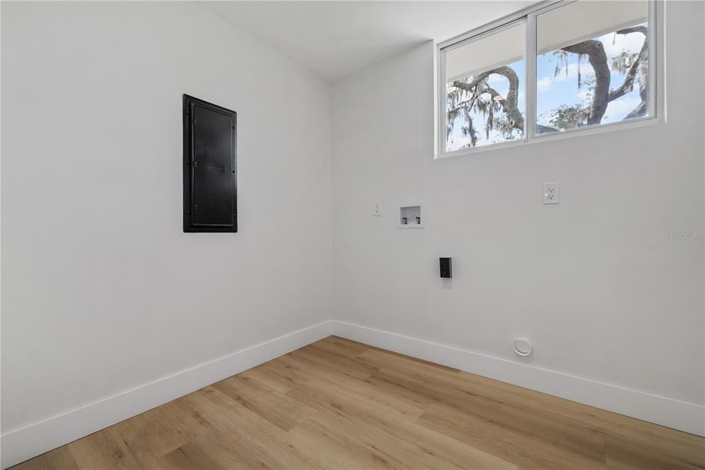 For Sale: $499,000 (4 beds, 2 baths, 2155 Square Feet)