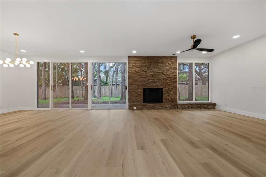 For Sale: $499,000 (4 beds, 2 baths, 2155 Square Feet)