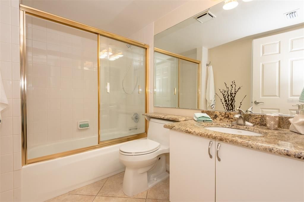 En Venta: $359,000 (2 camas, 2 baños, 1512 Pies cuadrados)