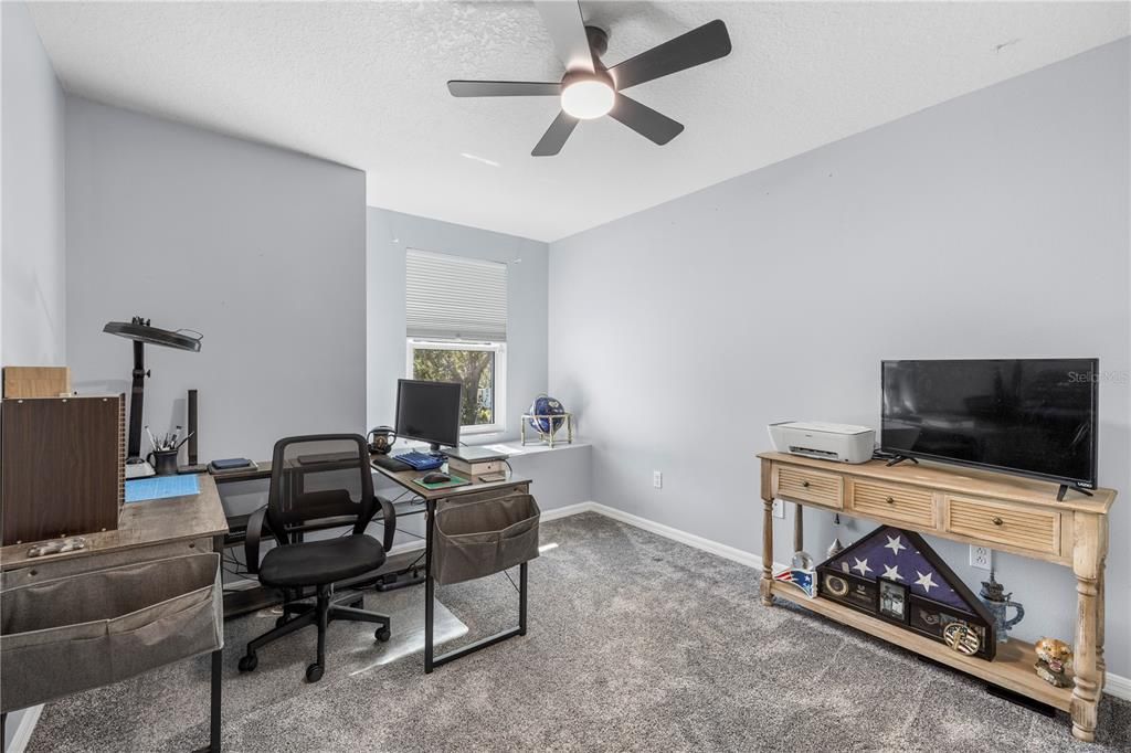 Activo con contrato: $379,900 (3 camas, 2 baños, 1791 Pies cuadrados)