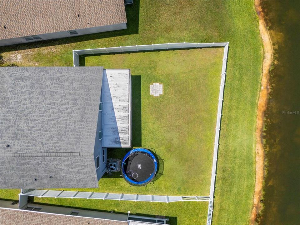 Activo con contrato: $379,900 (3 camas, 2 baños, 1791 Pies cuadrados)