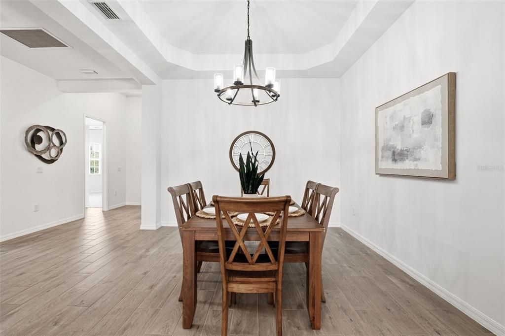 En Venta: $674,900 (3 camas, 2 baños, 2078 Pies cuadrados)