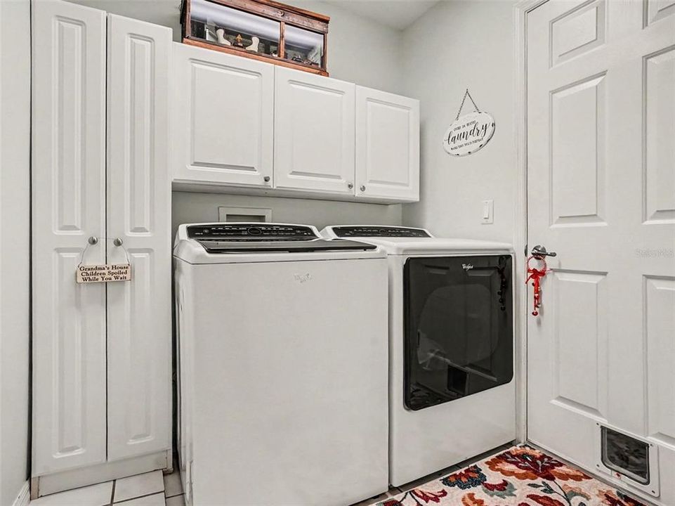 For Sale: $374,900 (3 beds, 2 baths, 1844 Square Feet)