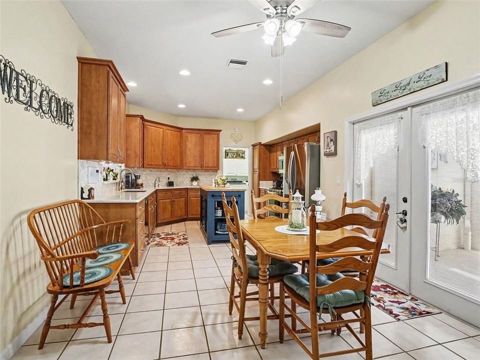 For Sale: $374,900 (3 beds, 2 baths, 1844 Square Feet)