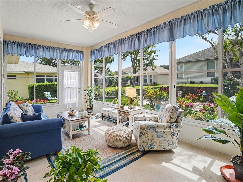 For Sale: $374,900 (3 beds, 2 baths, 1844 Square Feet)