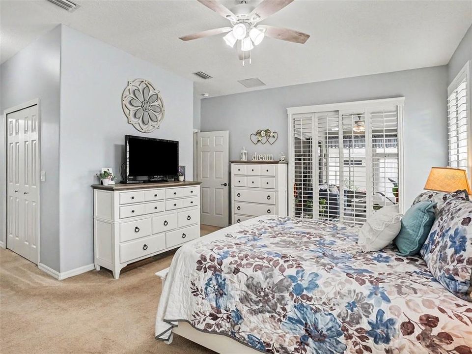 For Sale: $374,900 (3 beds, 2 baths, 1844 Square Feet)