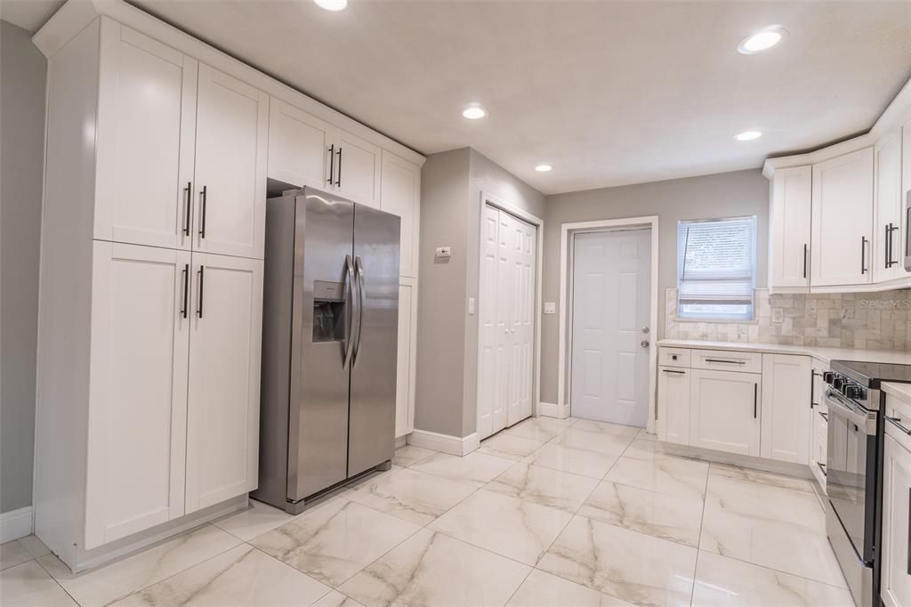 For Sale: $335,000 (3 beds, 2 baths, 1352 Square Feet)
