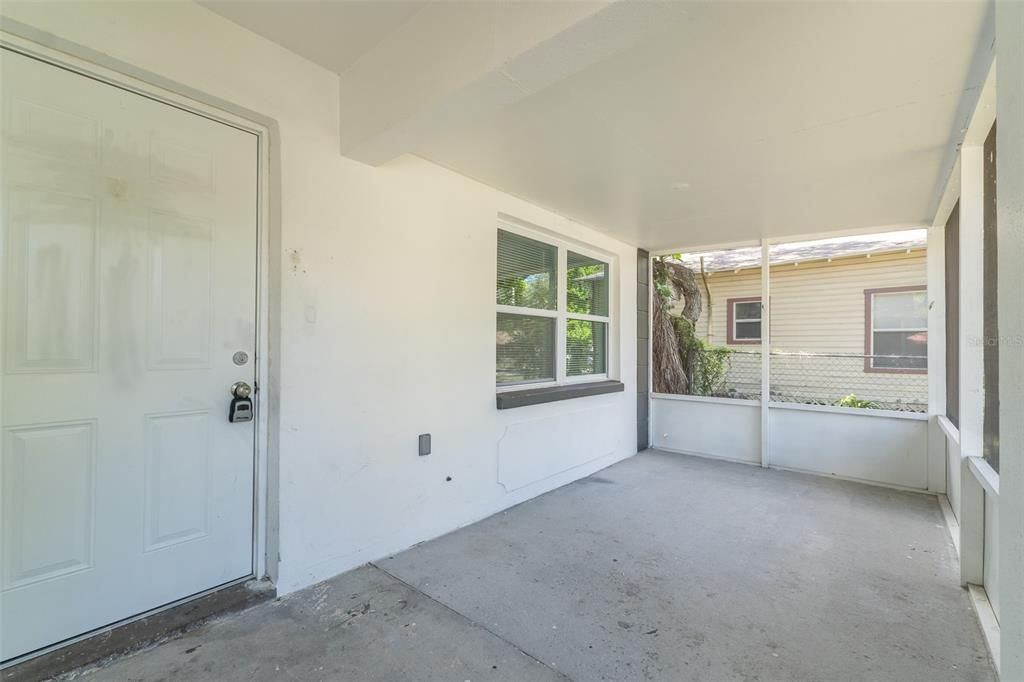 For Sale: $335,000 (3 beds, 2 baths, 1352 Square Feet)