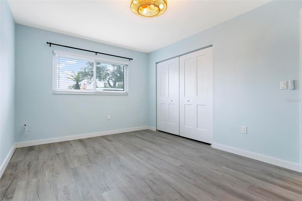 For Rent: $1,700 (2 beds, 1 baths, 707 Square Feet)