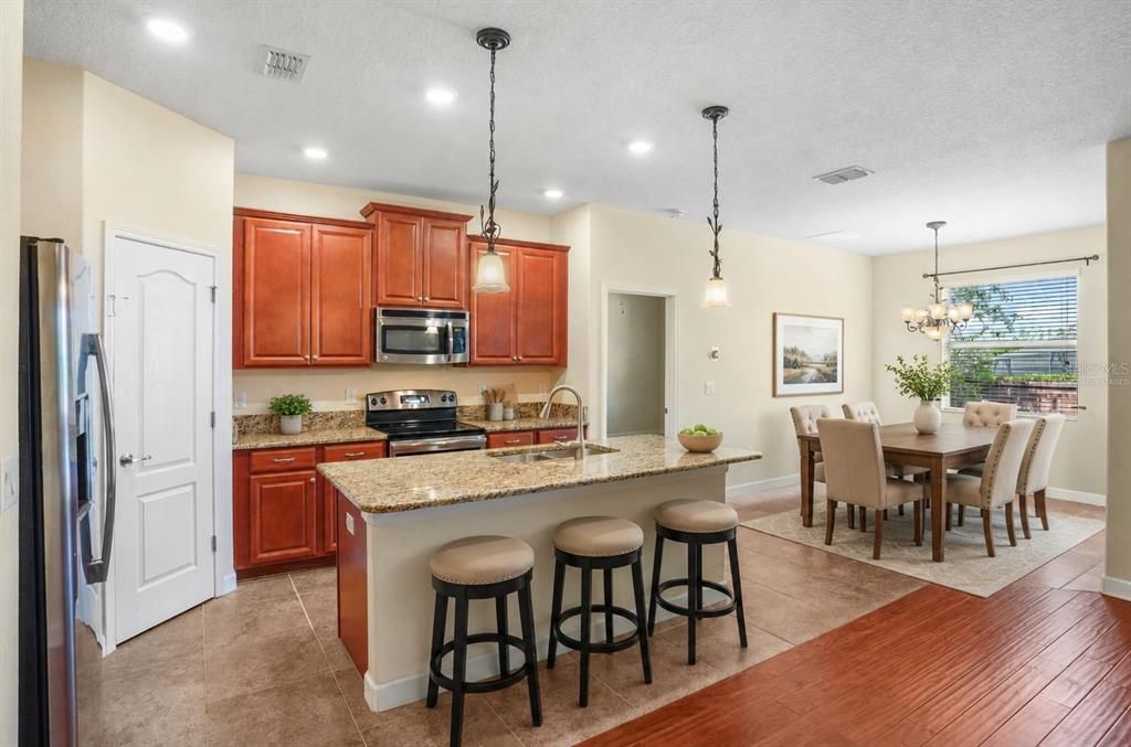 For Sale: $510,000 (3 beds, 2 baths, 1754 Square Feet)