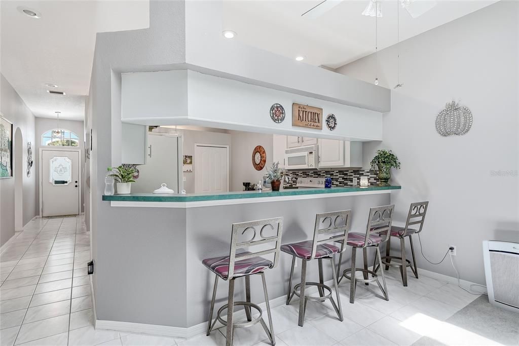 For Sale: $255,000 (3 beds, 2 baths, 1418 Square Feet)