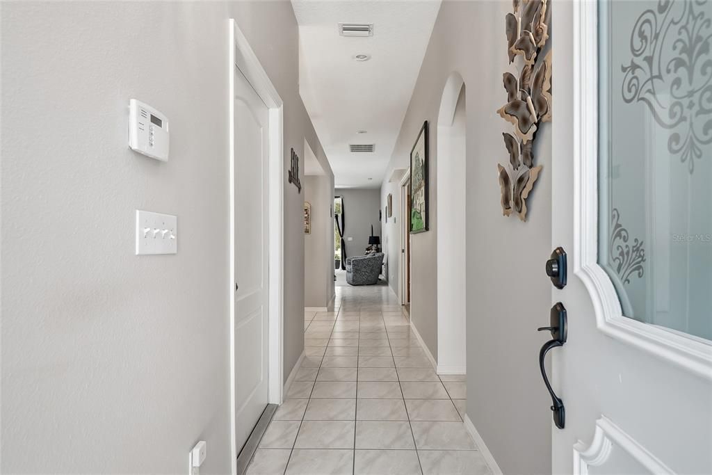 For Sale: $255,000 (3 beds, 2 baths, 1418 Square Feet)