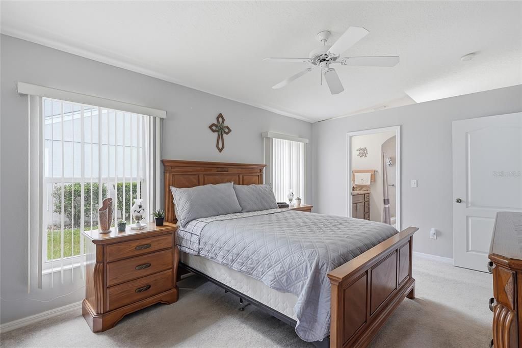 For Sale: $255,000 (3 beds, 2 baths, 1418 Square Feet)