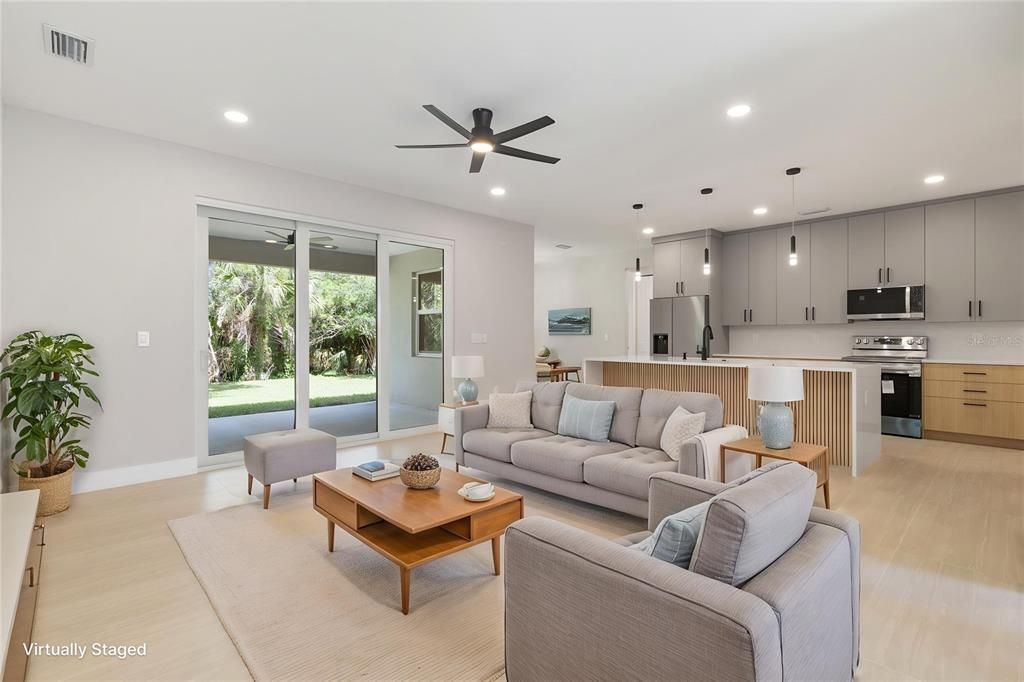 For Sale: $398,000 (4 beds, 2 baths, 1704 Square Feet)