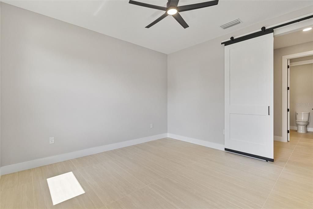 For Sale: $398,000 (4 beds, 2 baths, 1704 Square Feet)
