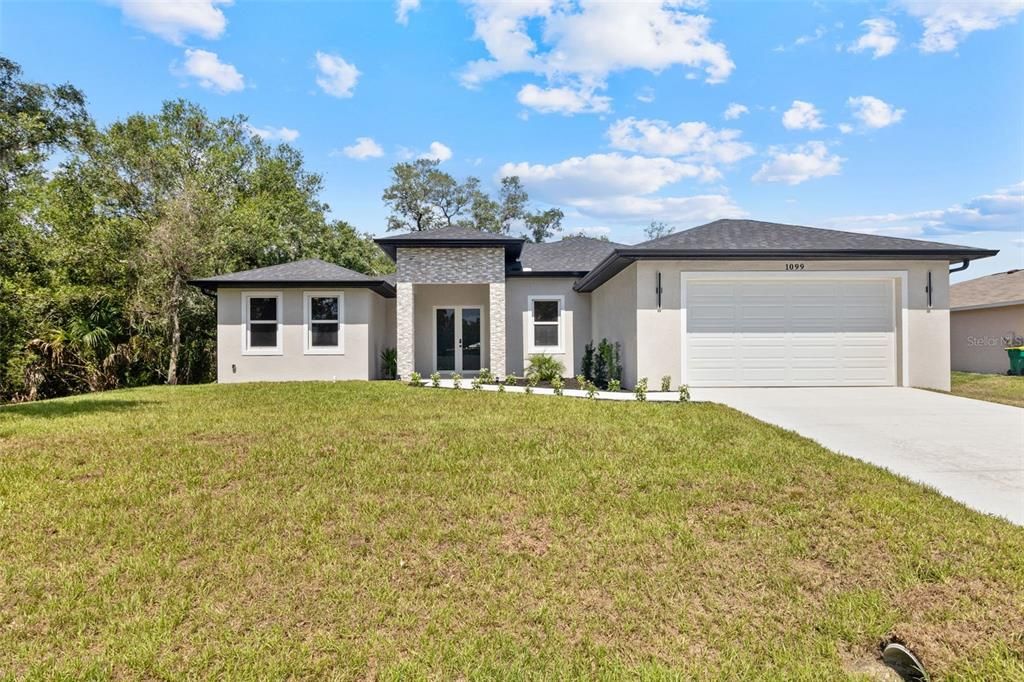 For Sale: $398,000 (4 beds, 2 baths, 1704 Square Feet)