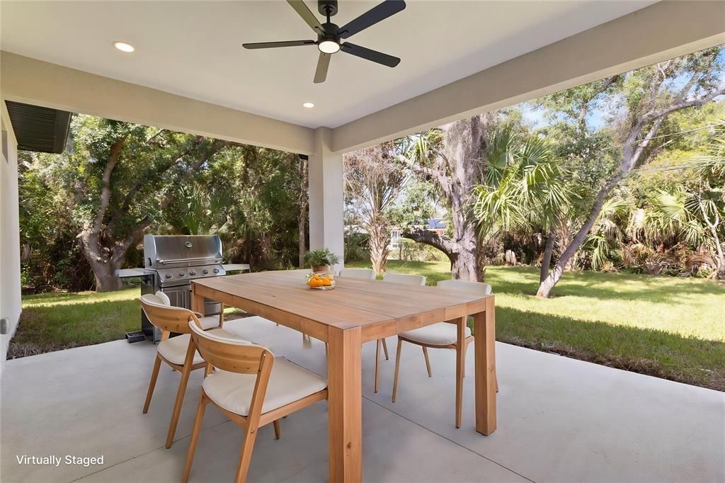 For Sale: $398,000 (4 beds, 2 baths, 1704 Square Feet)